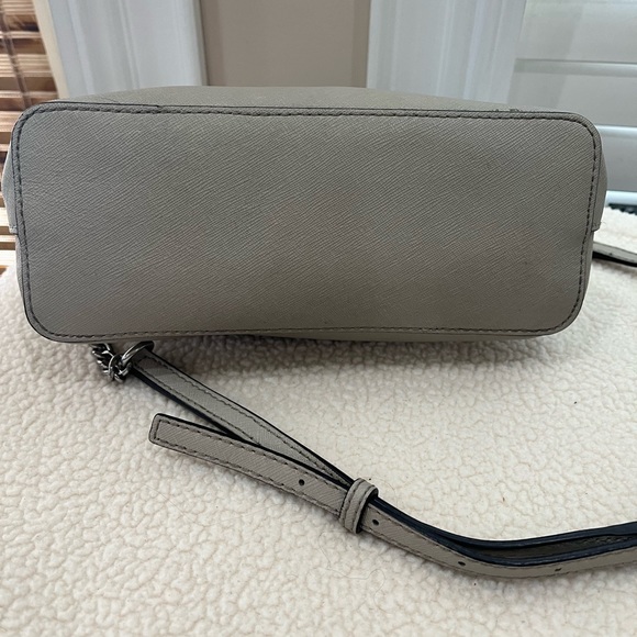 Michale Kors crossbody - Picture 8 of 9